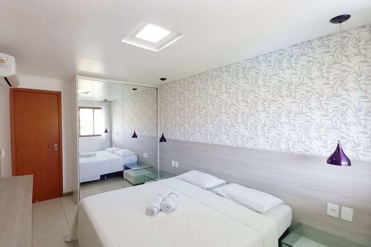 Departamento familiar, varias camas, vista a la alberca | Muebles diferentes y wifi gratis