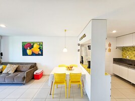 Family Apartment | Dining