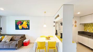 Family Apartment | Dining