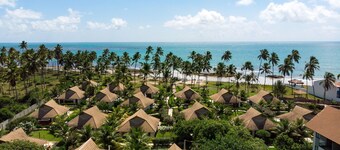 Flats no Carneiros Beach Resort