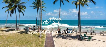 Flats no Carneiros Beach Resort