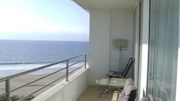 Apartamento família, 2 quartos, terraço, vista para o oceano | Sacada