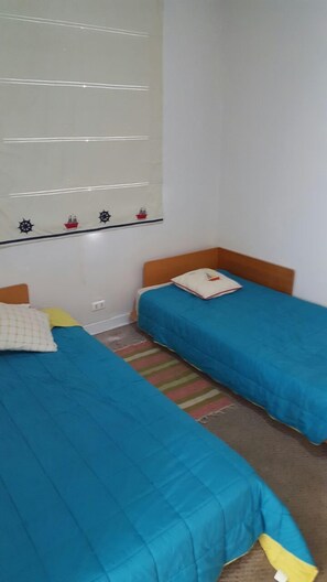 Fjölskylduíbúð - 4 svefnherbergi - útsýni yfir sundlaug | 4 svefnherbergi