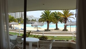 Family Apartment, 4 Bedrooms, Pool View | Terrace/patio - Edificio Fragata Algarrobo (Algarrobo)