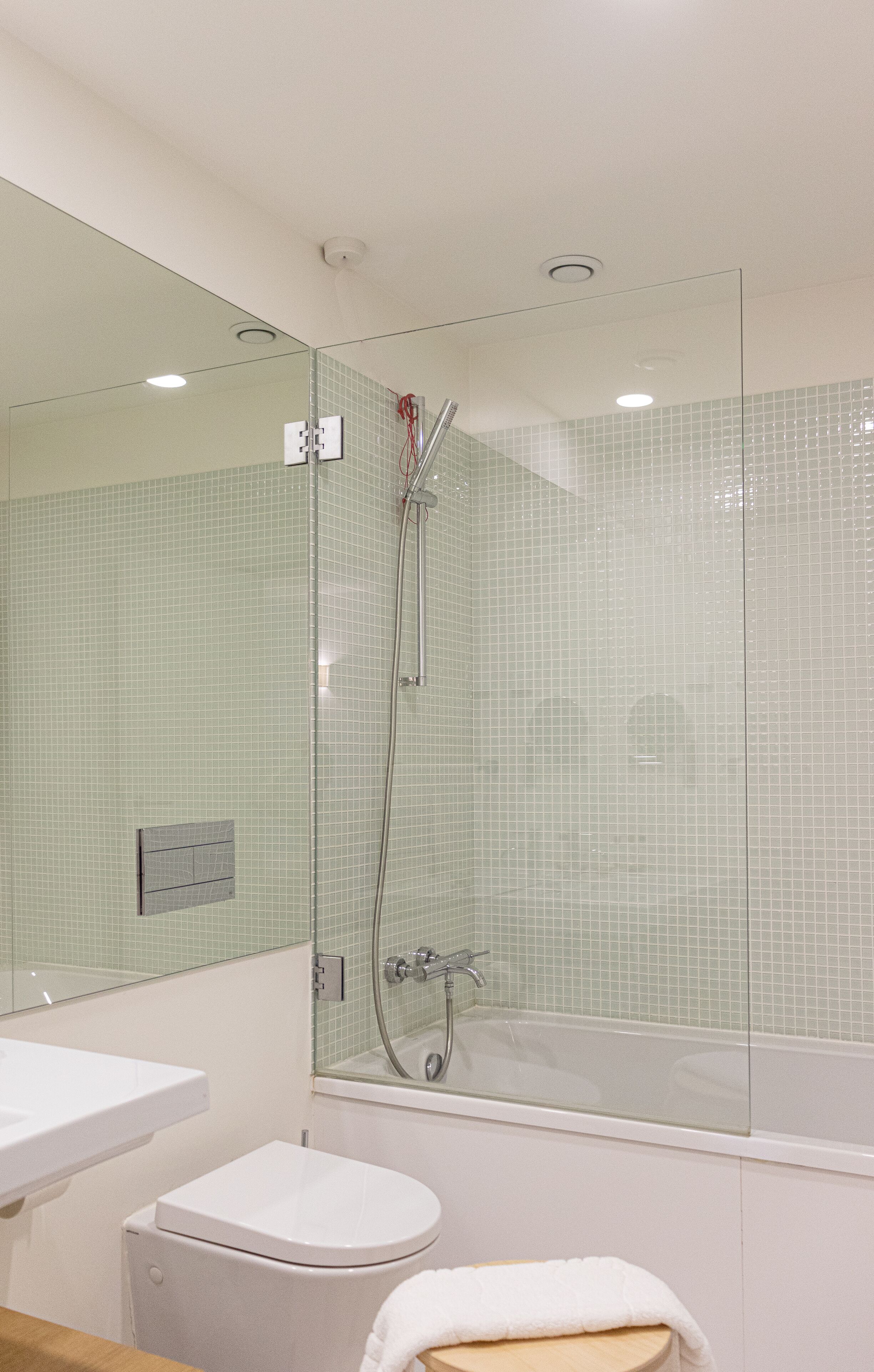 classic suite, 1 bedroom | bathroom | free toiletries, hair dryer, towels, soap