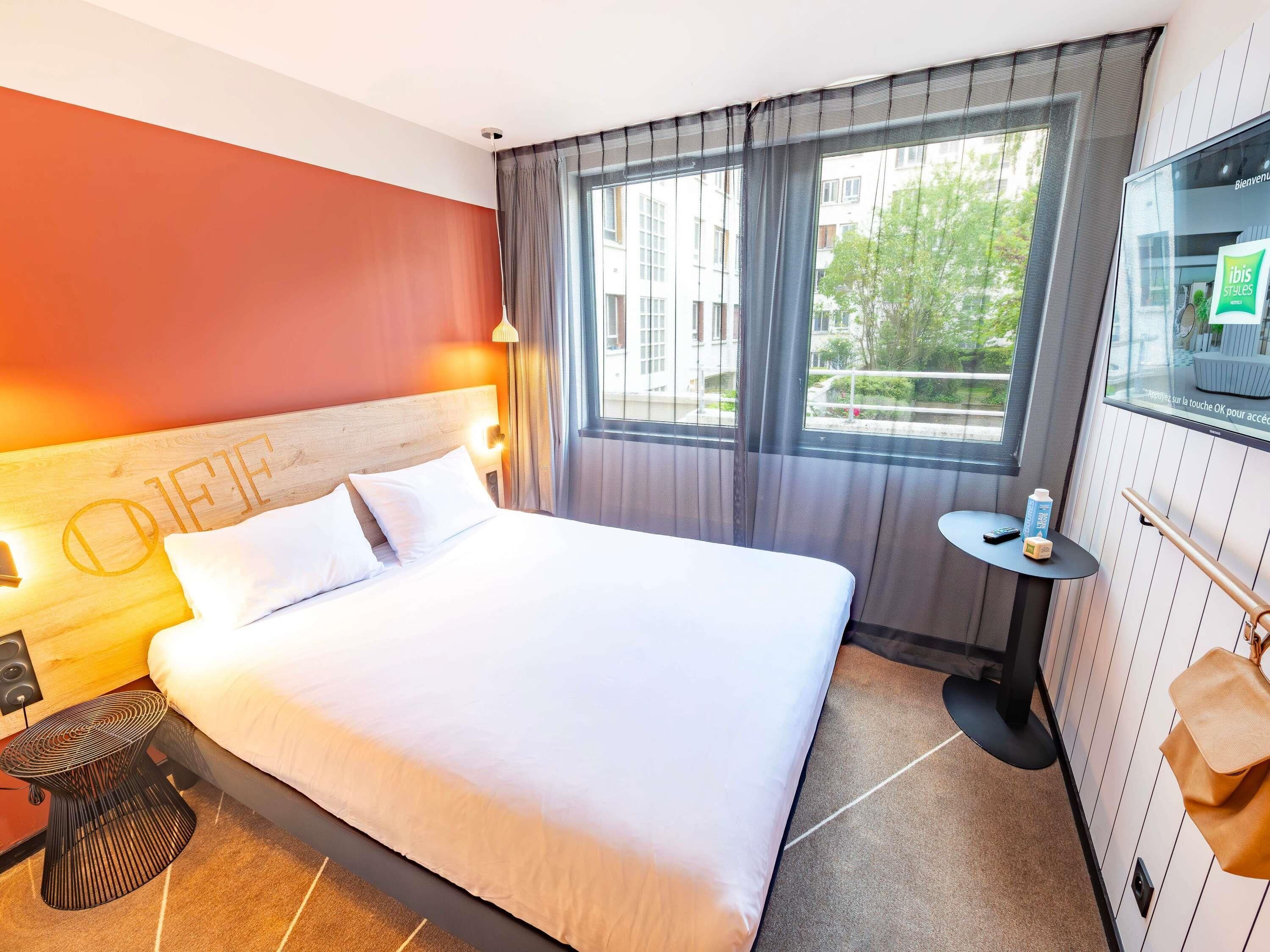 Standaard kamer, 1 tweepersoonsbed | Een kluis op de kamer, geluiddichte muren, gratis wifi, beddengoed