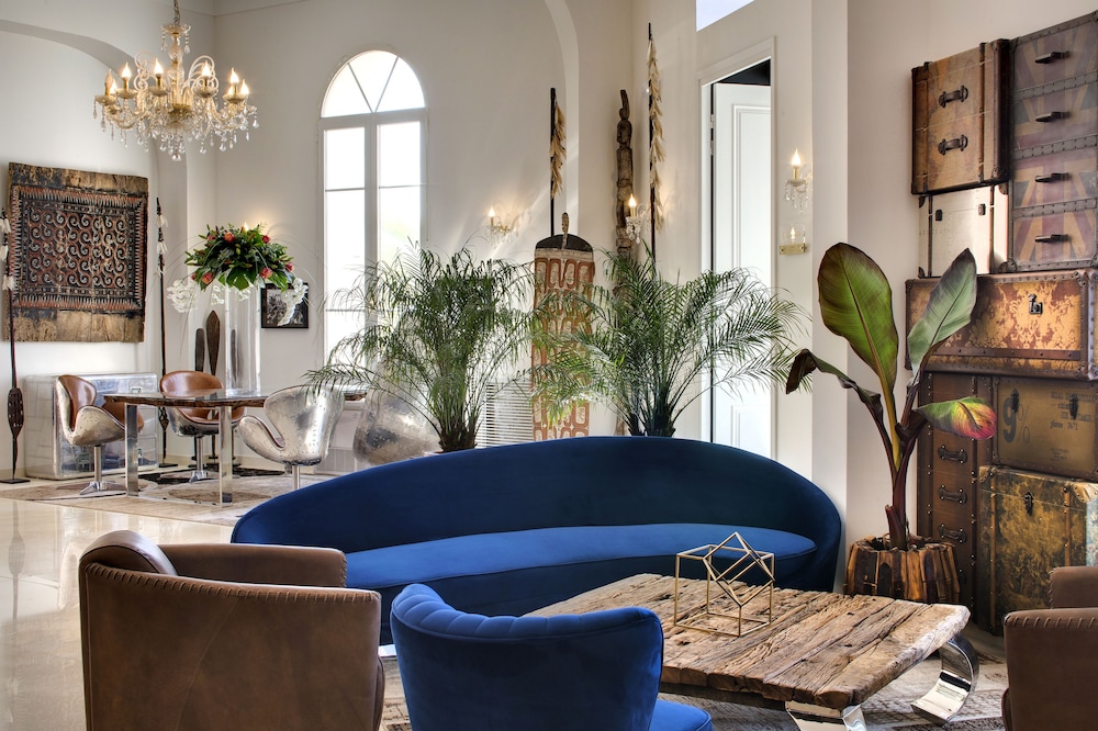 Grand Hotel des Sablettes Plage, Curio Collection by Hilton by null