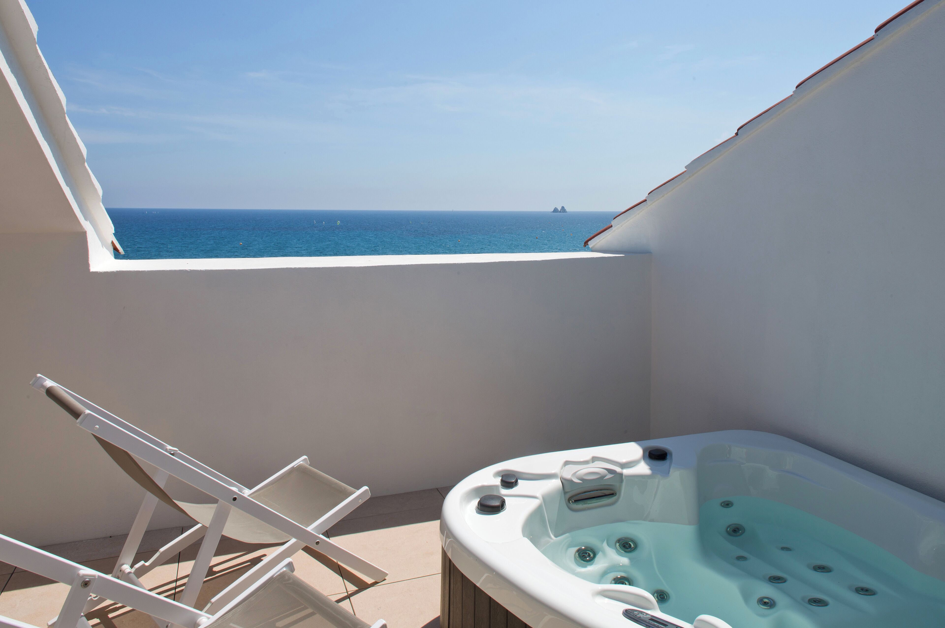 Minibar, in-room safe, blackout curtains, soundproofing