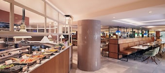 Melia White House Apartments