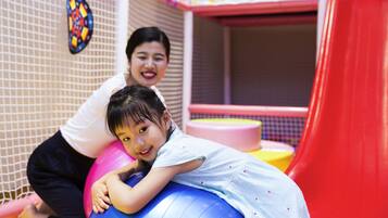 Area giochi per bambini (al coperto)