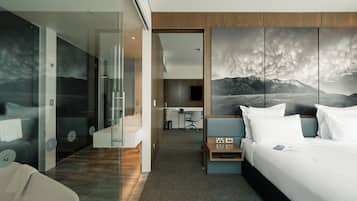 Suite, 1 cama King size | Minibar, caja de seguridad en la habitación y cortinas blackout