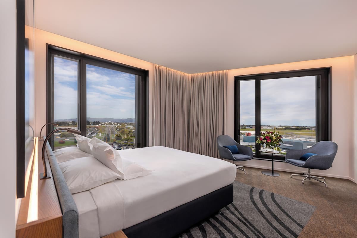 Suite, 1 King Bed