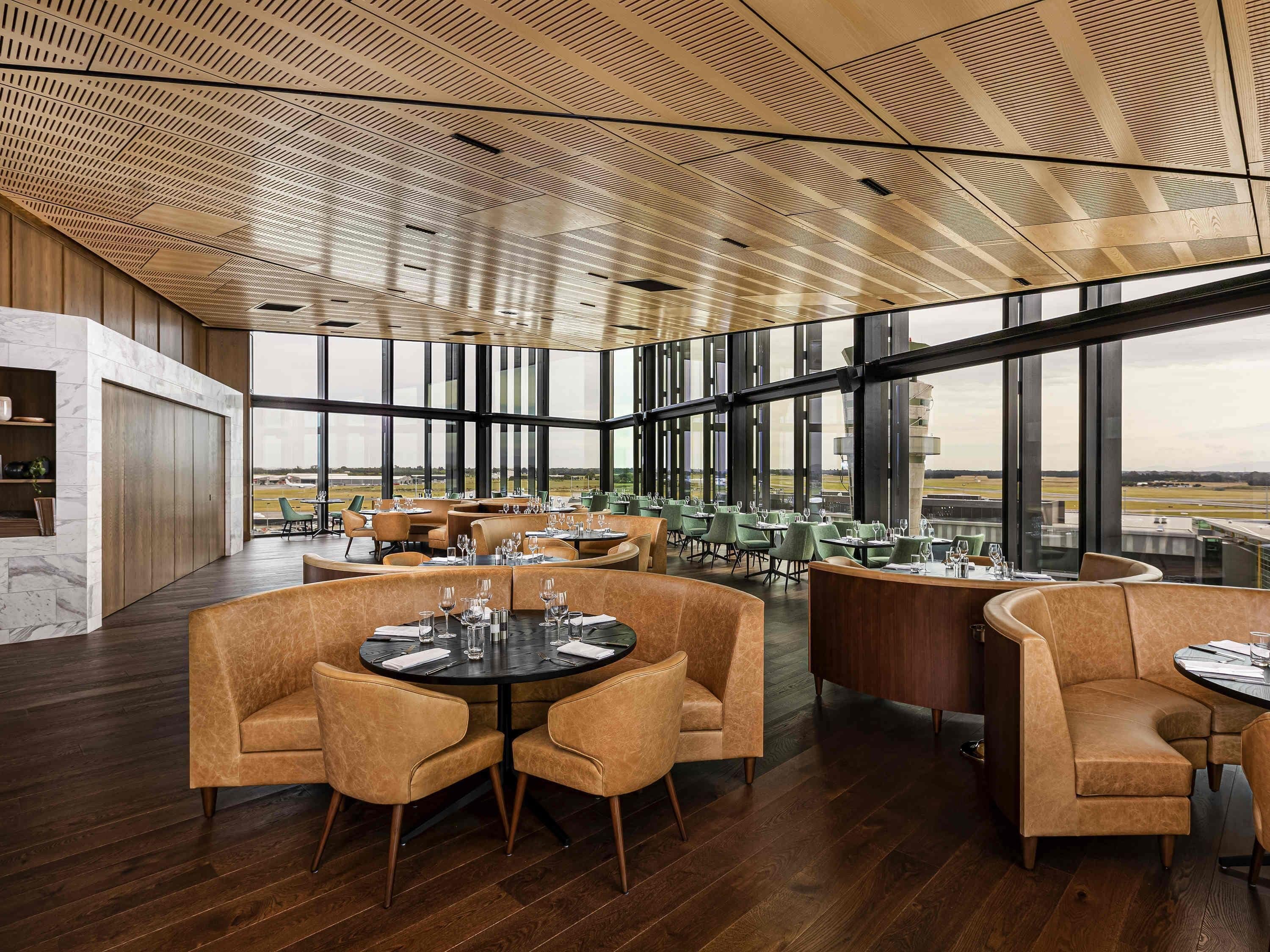 Se sirven desayunos, comidas, cenas y cocina internacional 