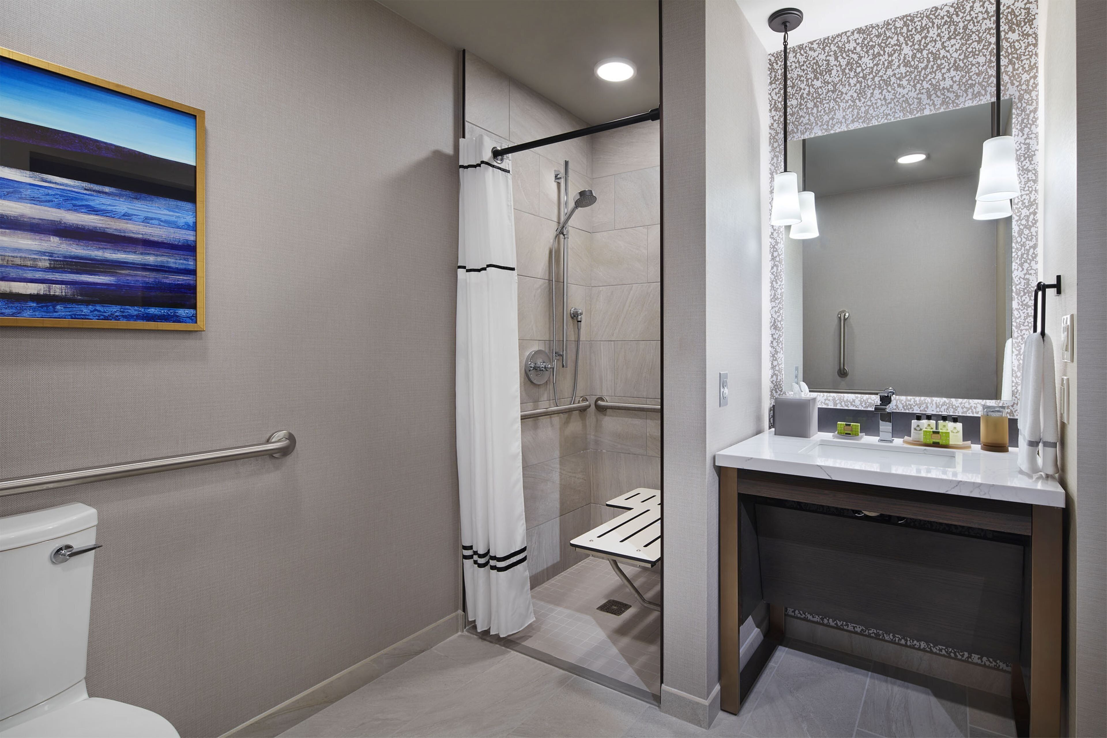 Rainfall showerhead, free toiletries, hair dryer, bathrobes