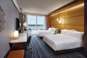 Premium bedding, down duvets, pillow-top beds, in-room safe - InterContinental Minneapolis - St. Paul Airport by IHG (Minneapolis)