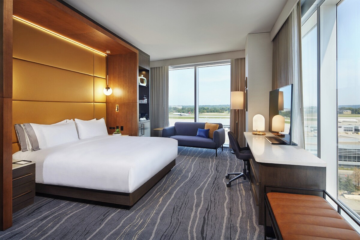 Premium bedding, down duvets, pillow-top beds, in-room safe