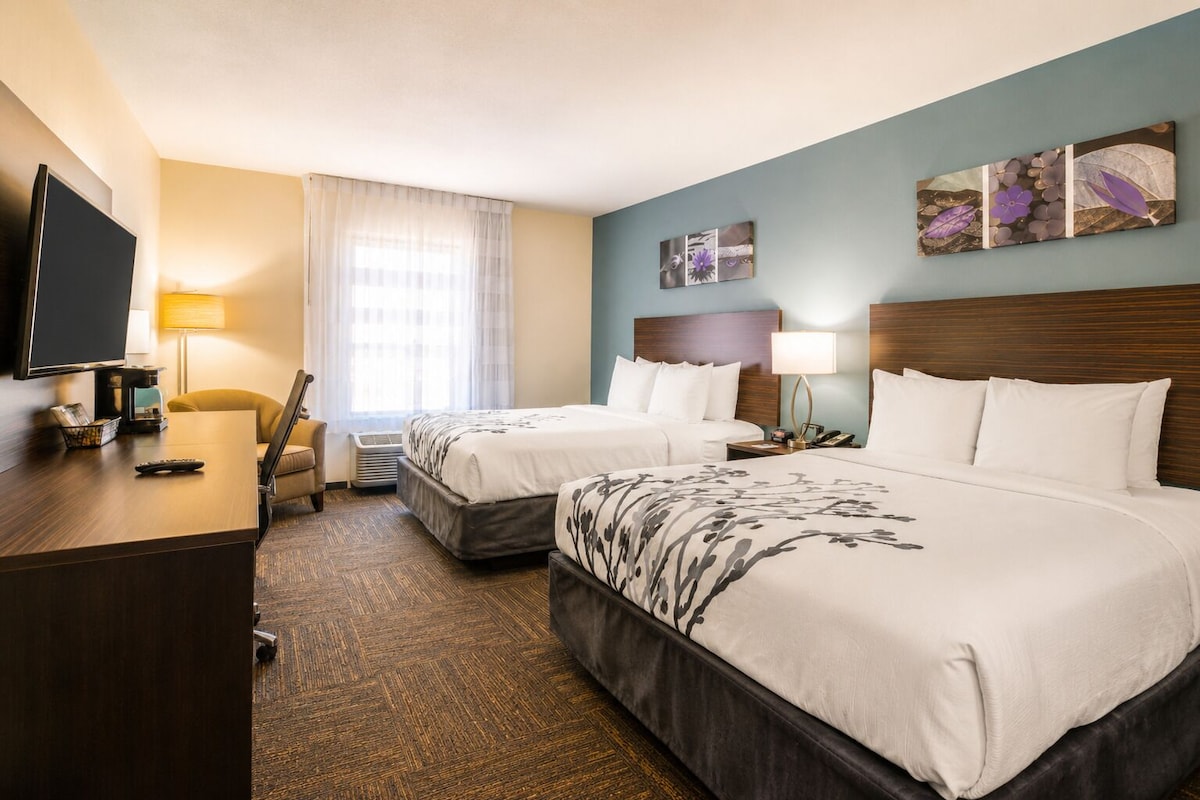 Egyptian cotton sheets, premium bedding, pillowtop beds, in-room safe