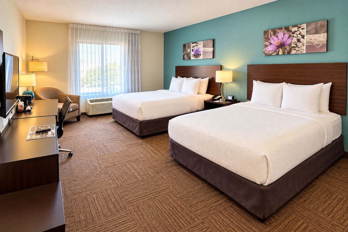 Egyptian cotton sheets, premium bedding, pillow-top beds, in-room safe