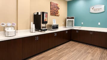 Free daily continental breakfast