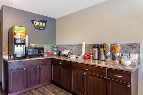 Travelodge by Wyndham Chicago - South Holland