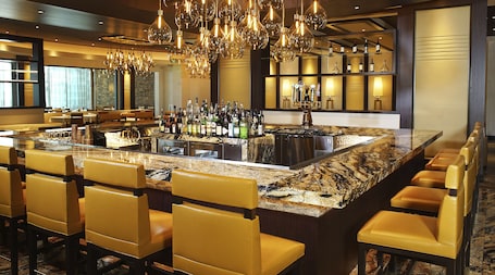 4 bars/lounges, sports bar. del Lago Resort & Casino