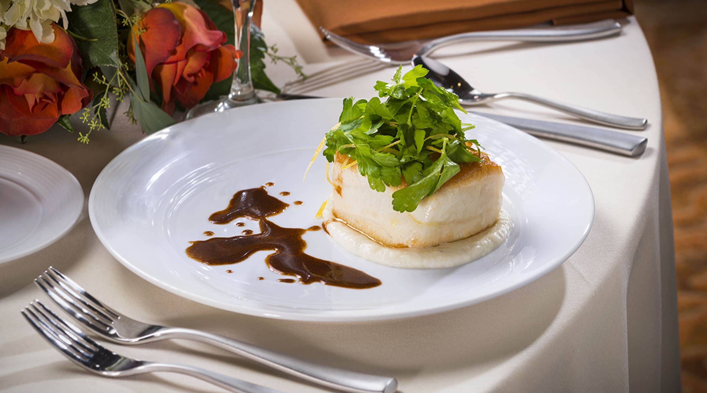 7 restaurants, breakfast served