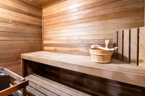 Suite, 2 Bedrooms, Non Smoking, Sauna | Bathroom | Hair dryer, towels