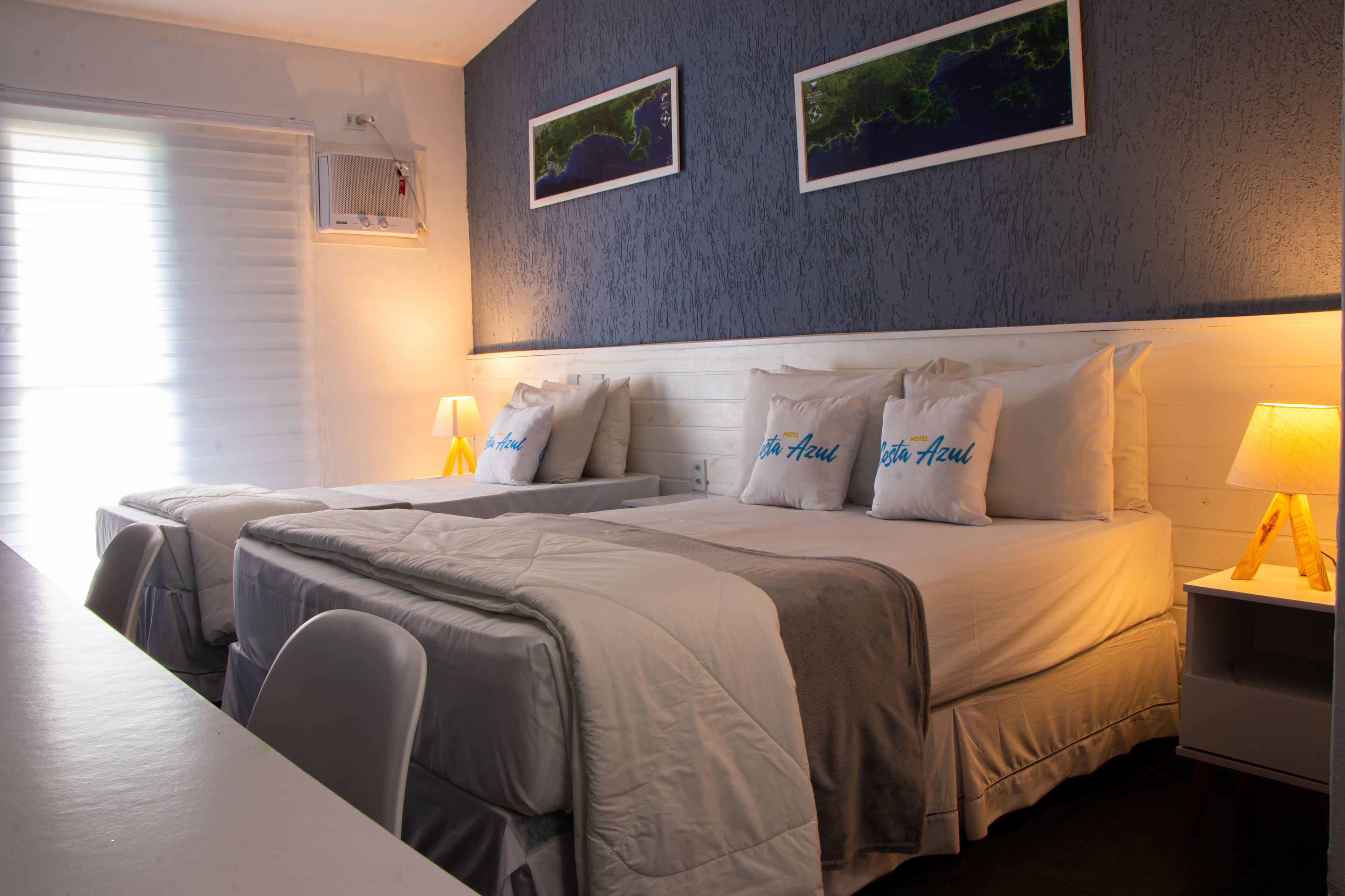 Minibar, wifi gratis y ropa de cama 