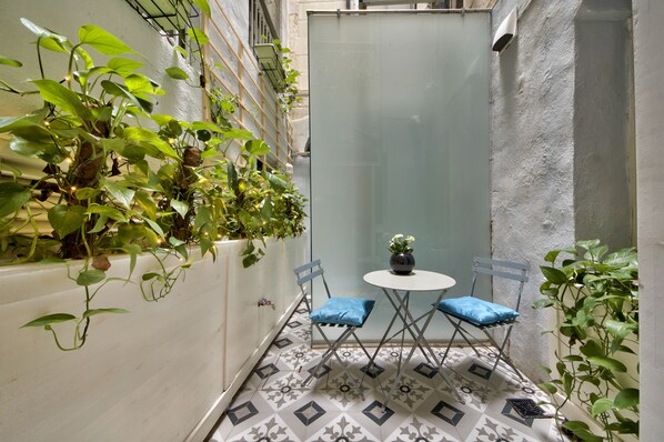 Suite Standard, 1 chambre | Terrasse/Patio