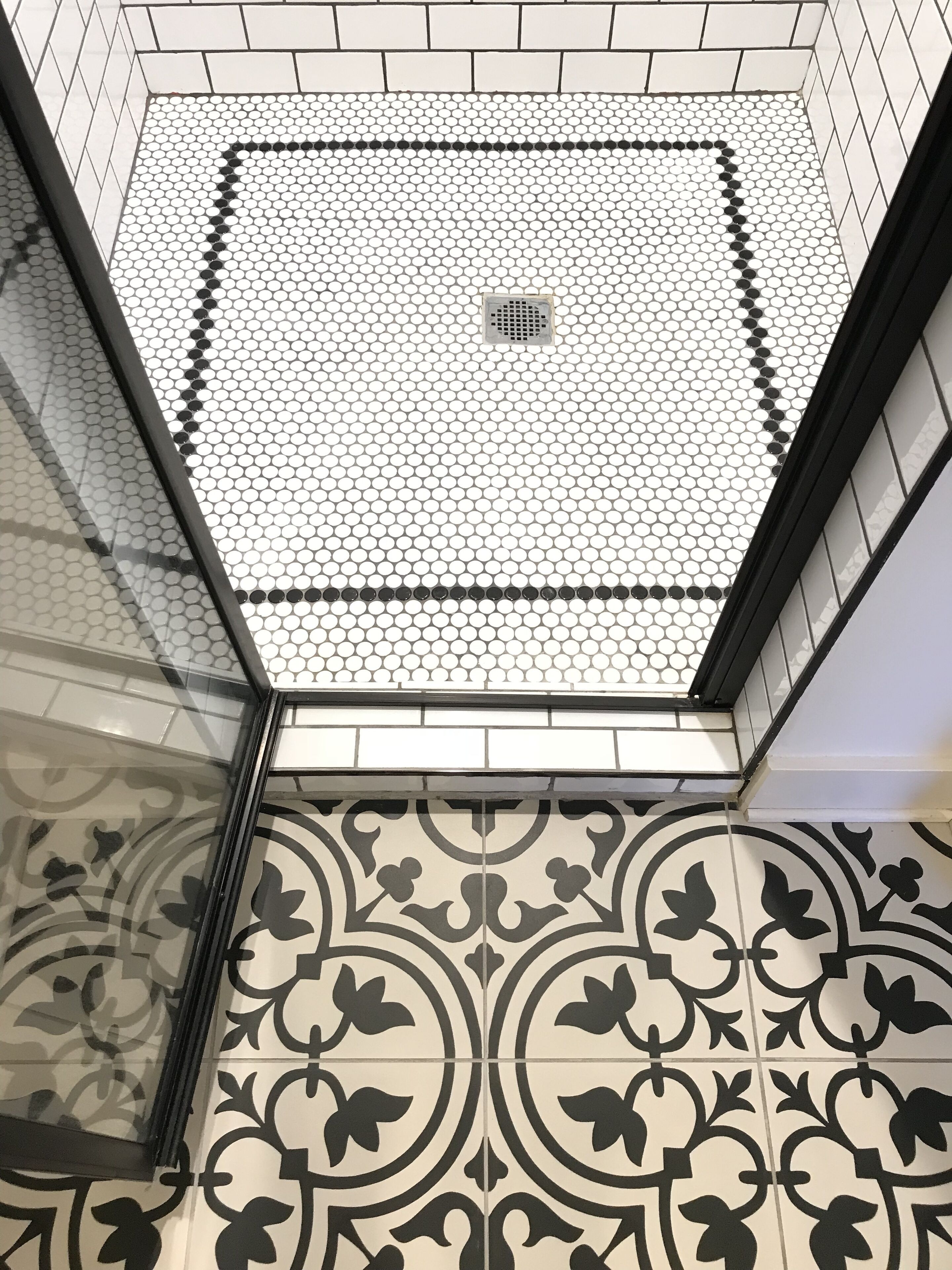 Enkeltrom – comfort, 1 queensize-seng, tilgjengelighetstilpasset, 1. etasje | Bad | Dusj, toalettartikler (inkludert) og håndklær