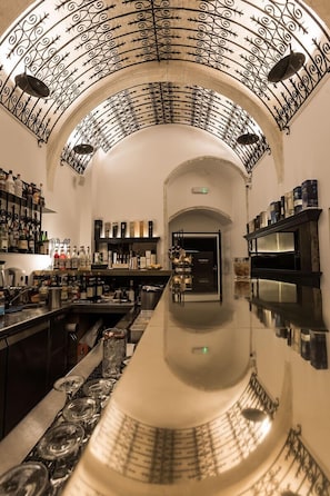 Bar (en el alojamiento)
