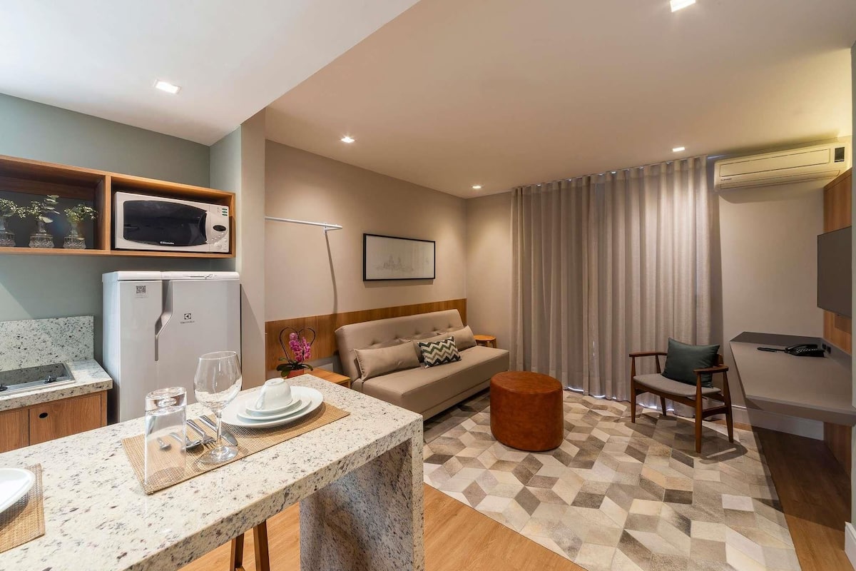 Junior Suite, 1 Double Bed, Balcony | Desk, blackout drapes, free cribs/infant beds, free WiFi