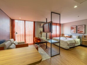 Deluxe Room, 1 Queen Bed with Sofa bed | Desk, blackout drapes, free cribs/infant beds, free WiFi - Manhattan Porto Alegre by Mercure (Porto Alegre)