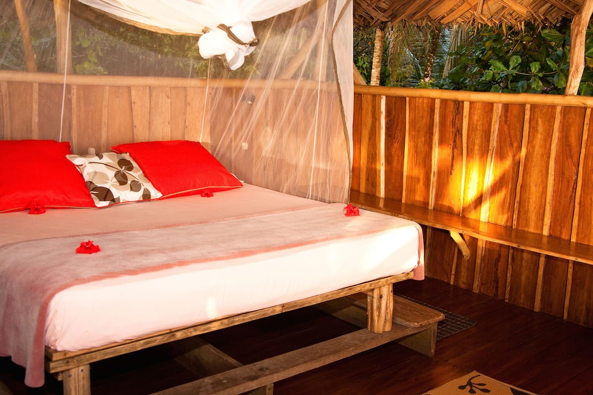 bungalow | living room