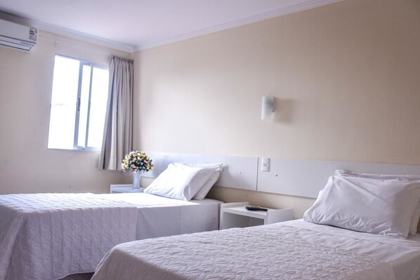 Minibar, bureau, rideaux occultants, Wi-Fi gratuit