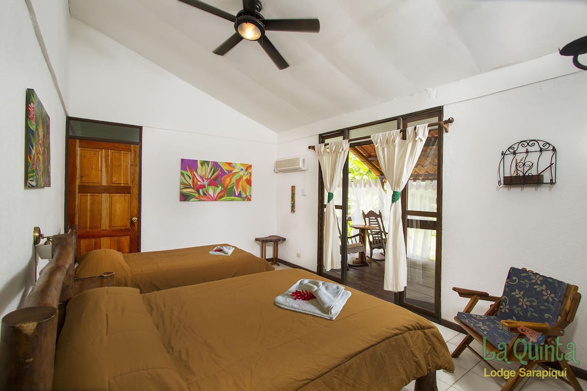 Standard Room | In-room safe, desk, bed sheets