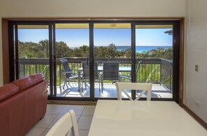 베이직 아파트 | 거실 공간 | 평면 TV