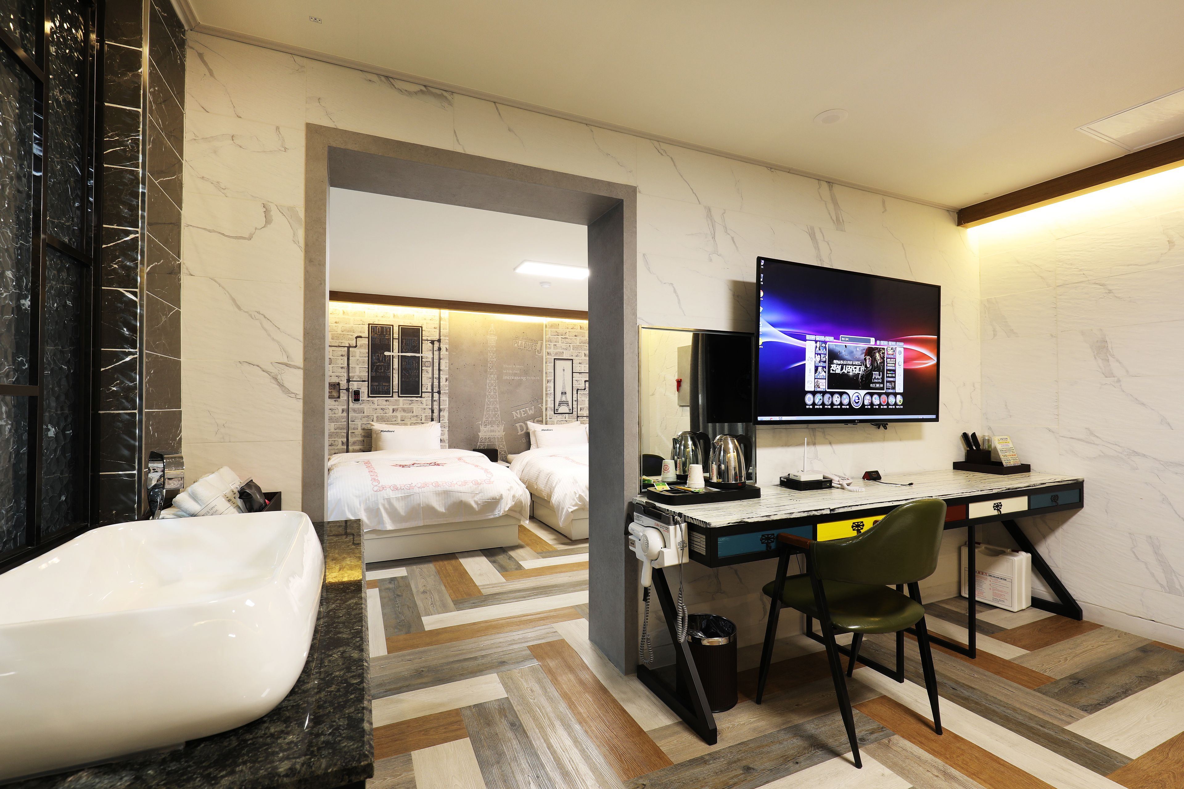 Suite | Egyptiske bomuldslagner, premium-sengetøj, mørklægningsgardiner