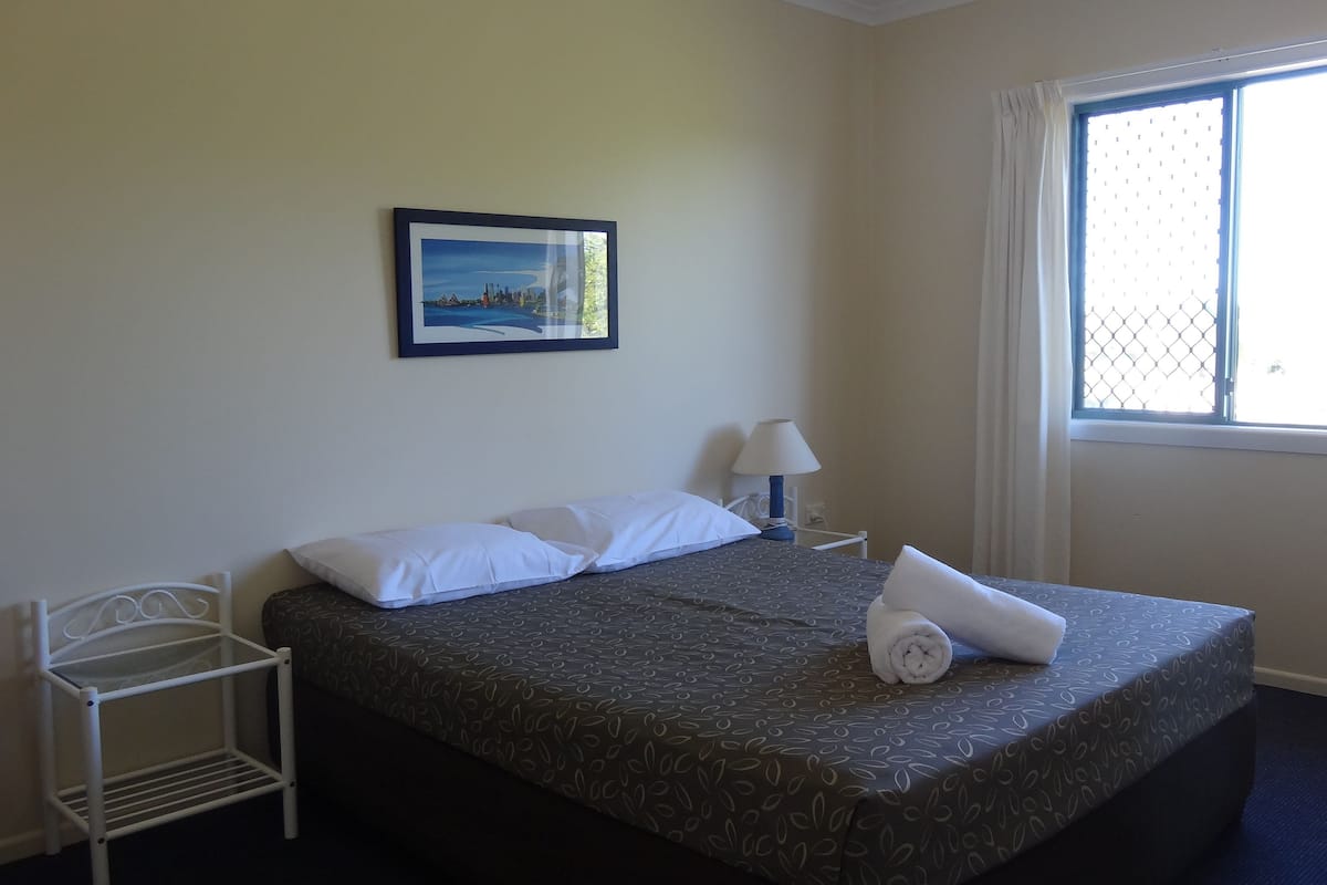 Departamento, 1 habitación, cocineta | Ropa de cama de alta calidad, minibar y tabla de planchar con plancha