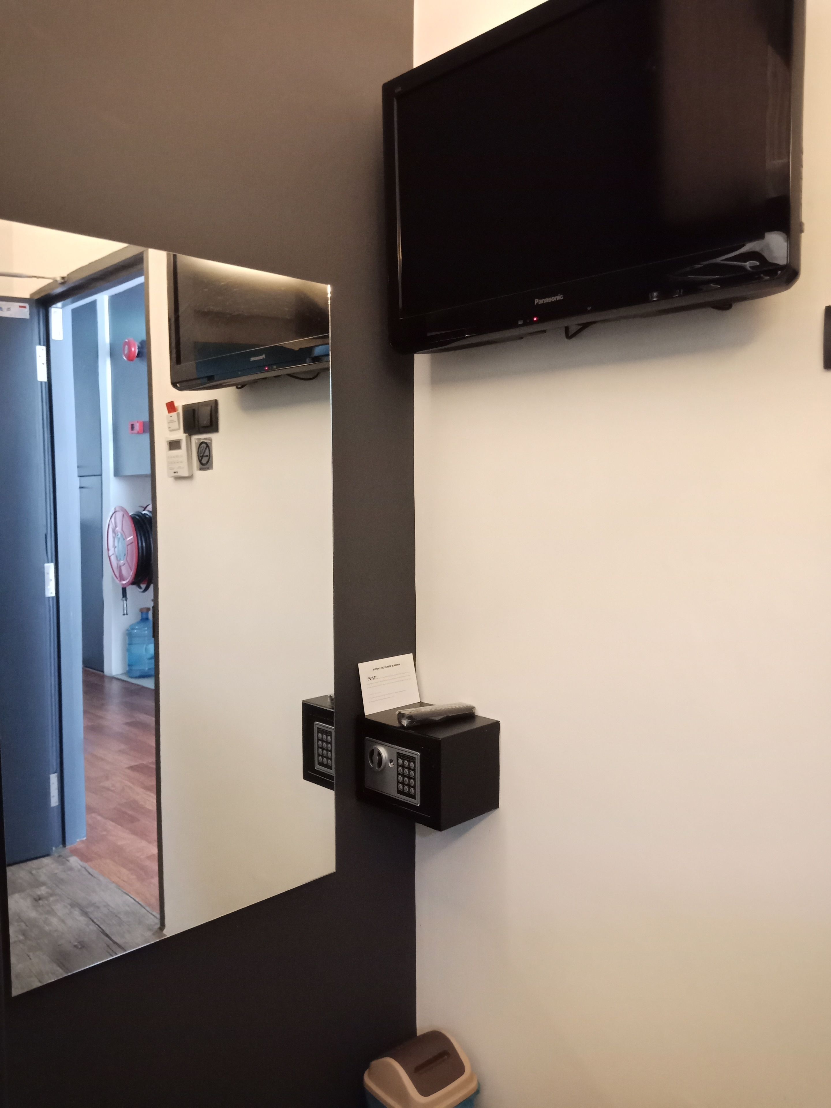 double pod | premium bedding, down duvets, in-room safe, desk