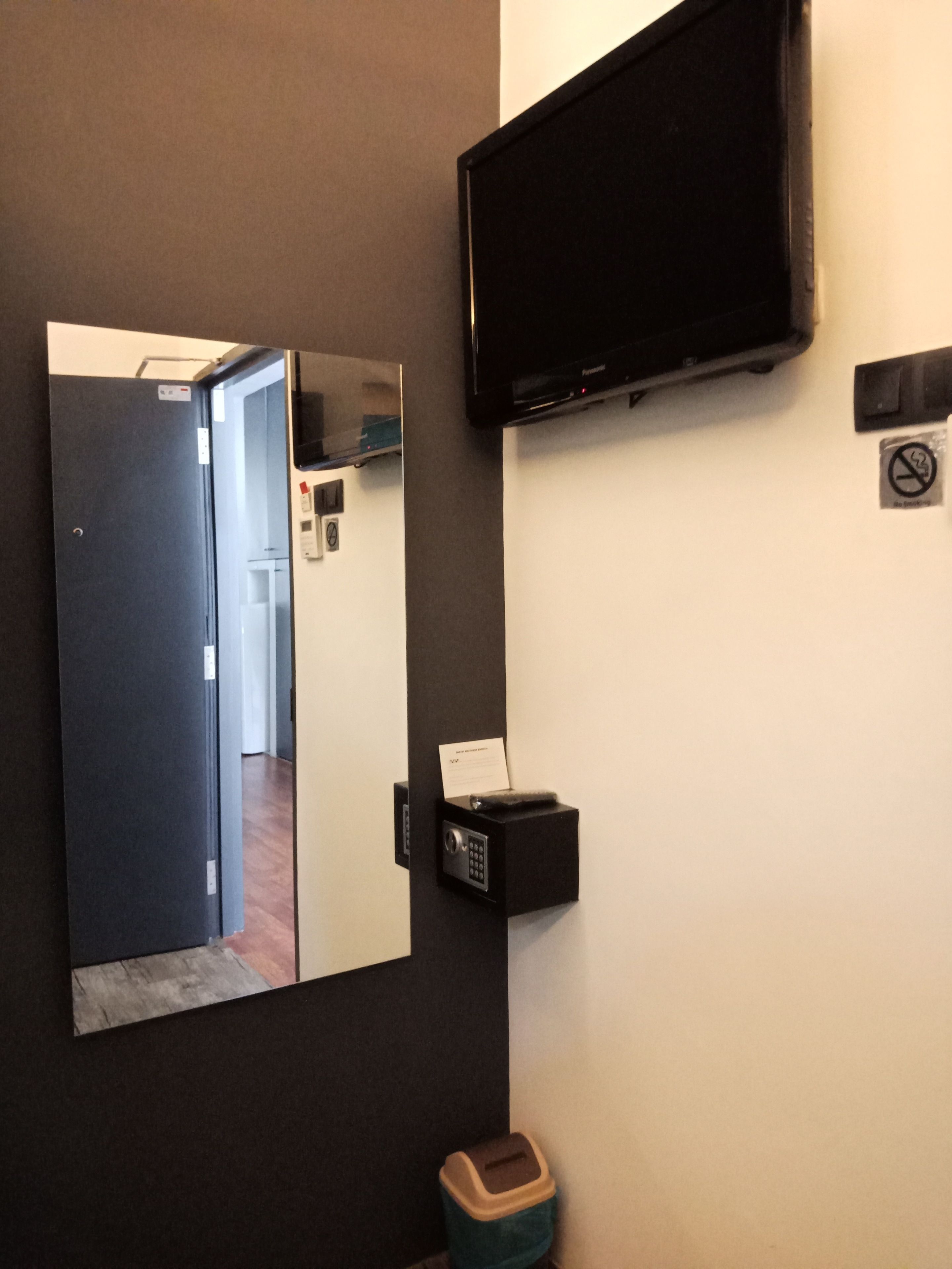 oku room | premium bedding, down duvets, in-room safe, desk