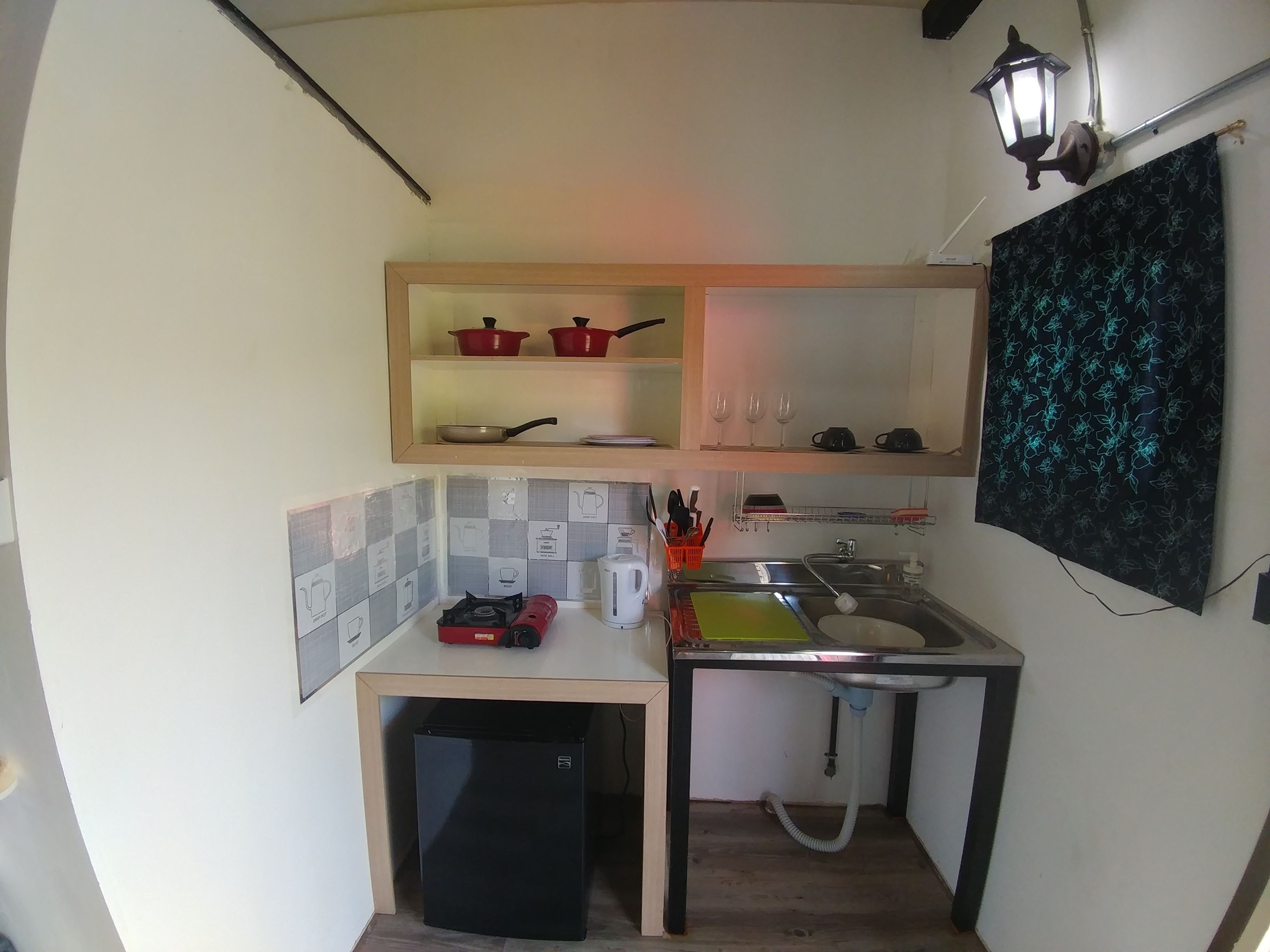 Mobile Home, Non Smoking, Mountain View | Private kitchen | Fridge, microwave, electric kettle, cookware/dishes/utensils