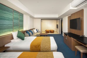 In-room safe, free WiFi, bed sheets