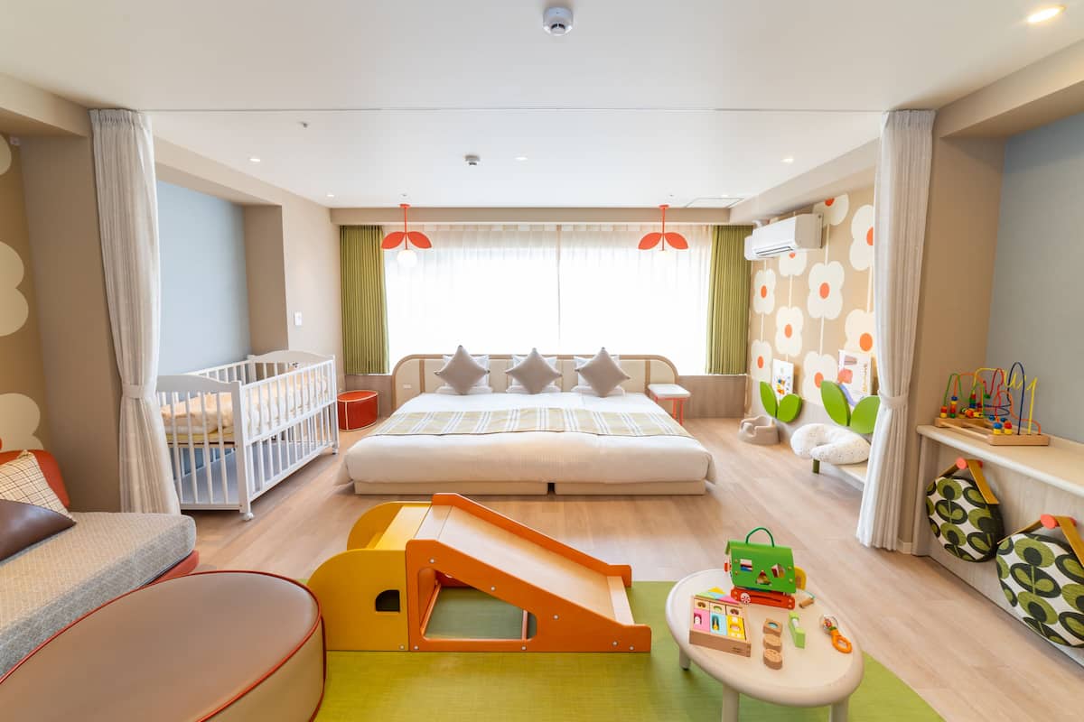 Baby Deluxe Room, Non Smoking | 1 bedroom, in-room safe, free WiFi, bed sheets