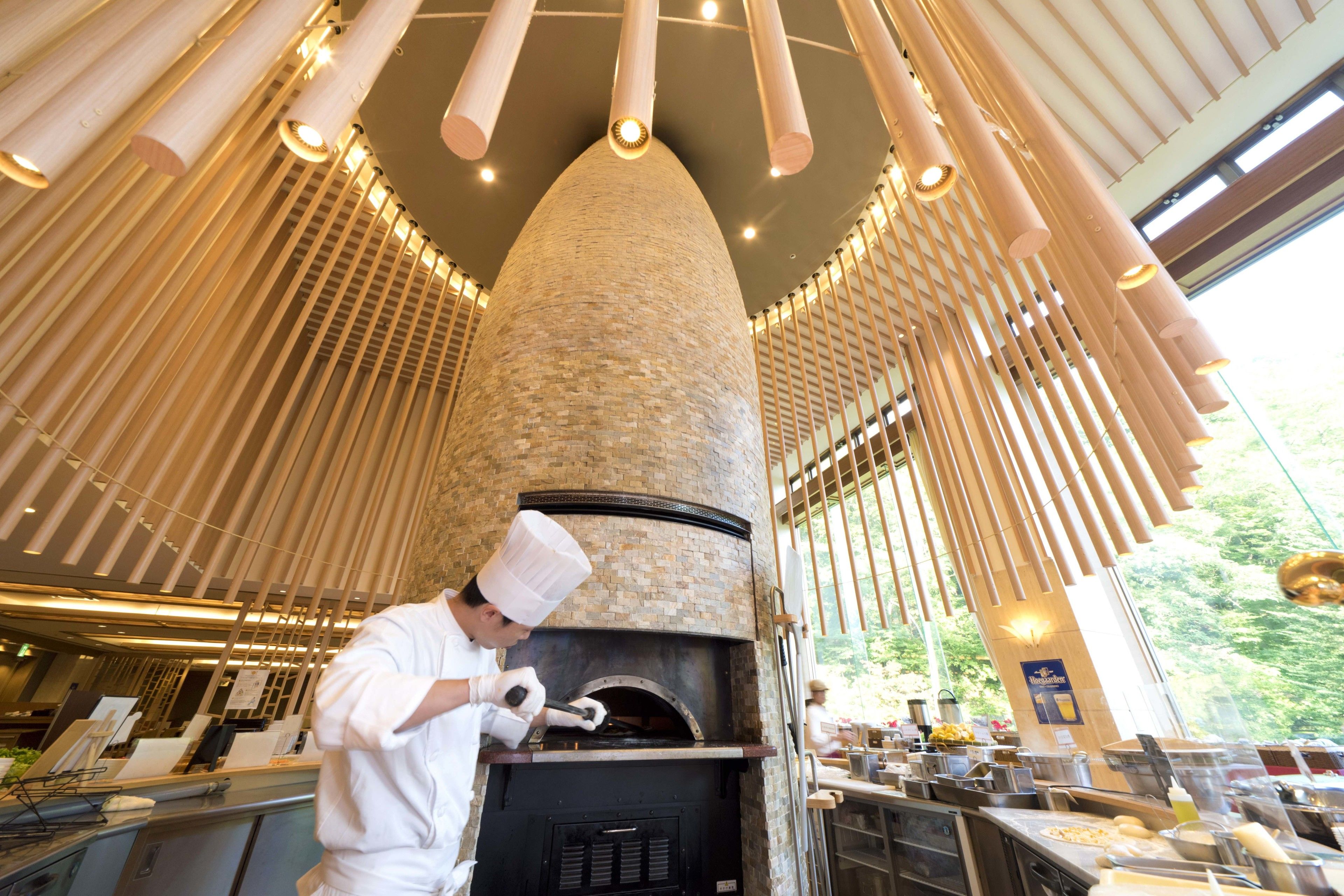 2 restaurants, breakfast, dinner served; Japanese cuisine