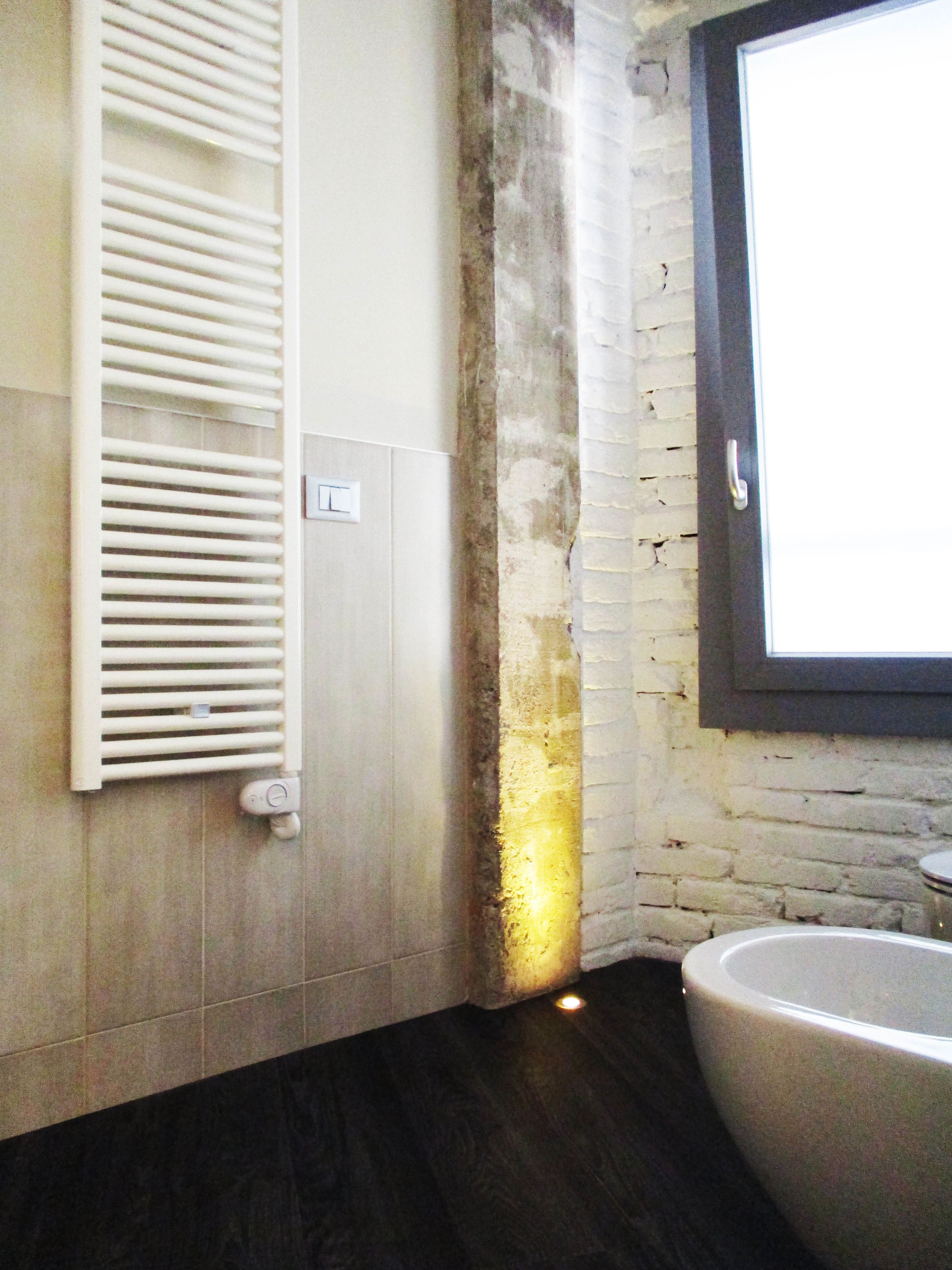 Junior Double Room Single Use | Bathroom | Shower, free toiletries, hair dryer, bathrobes