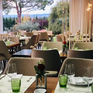 Petit déjeuner continental compris tous les jours