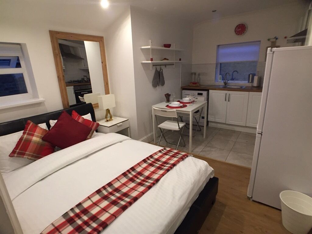 Estudio básico, baño compartido (Double Studio)