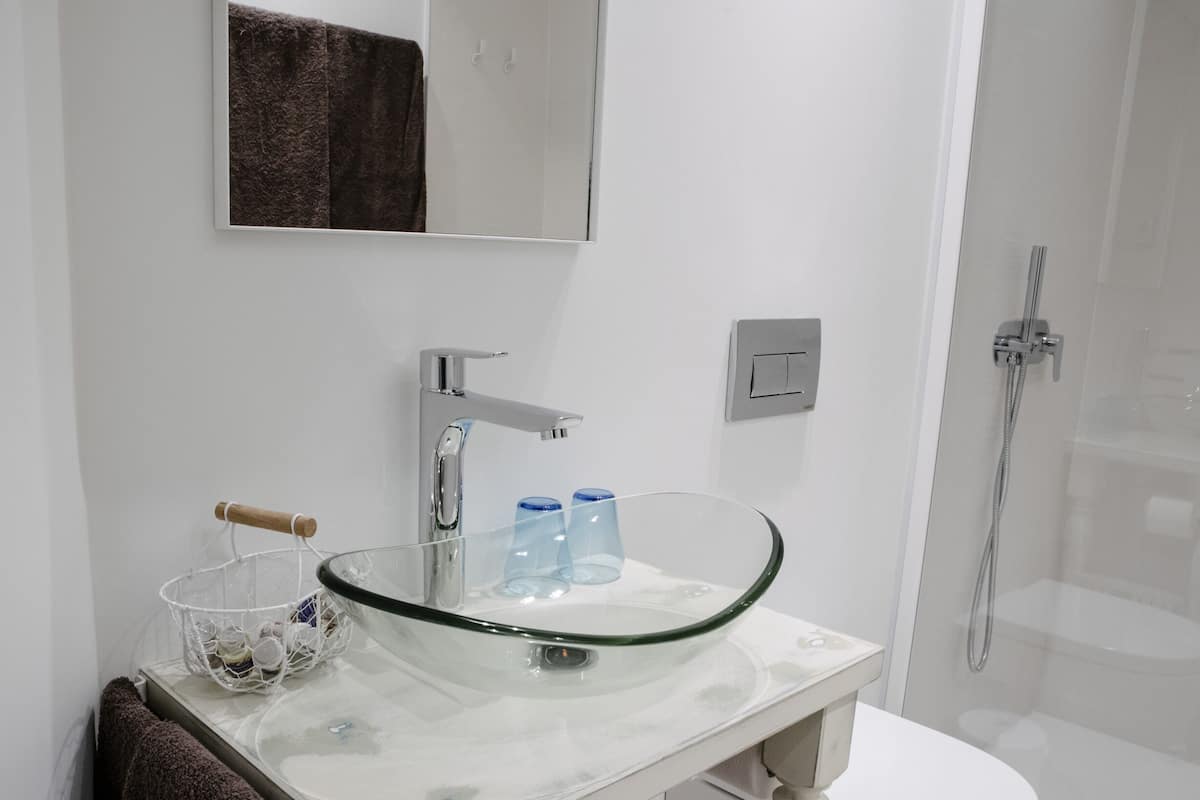 frette italian sheets, premium bedding, down duvets, minibar