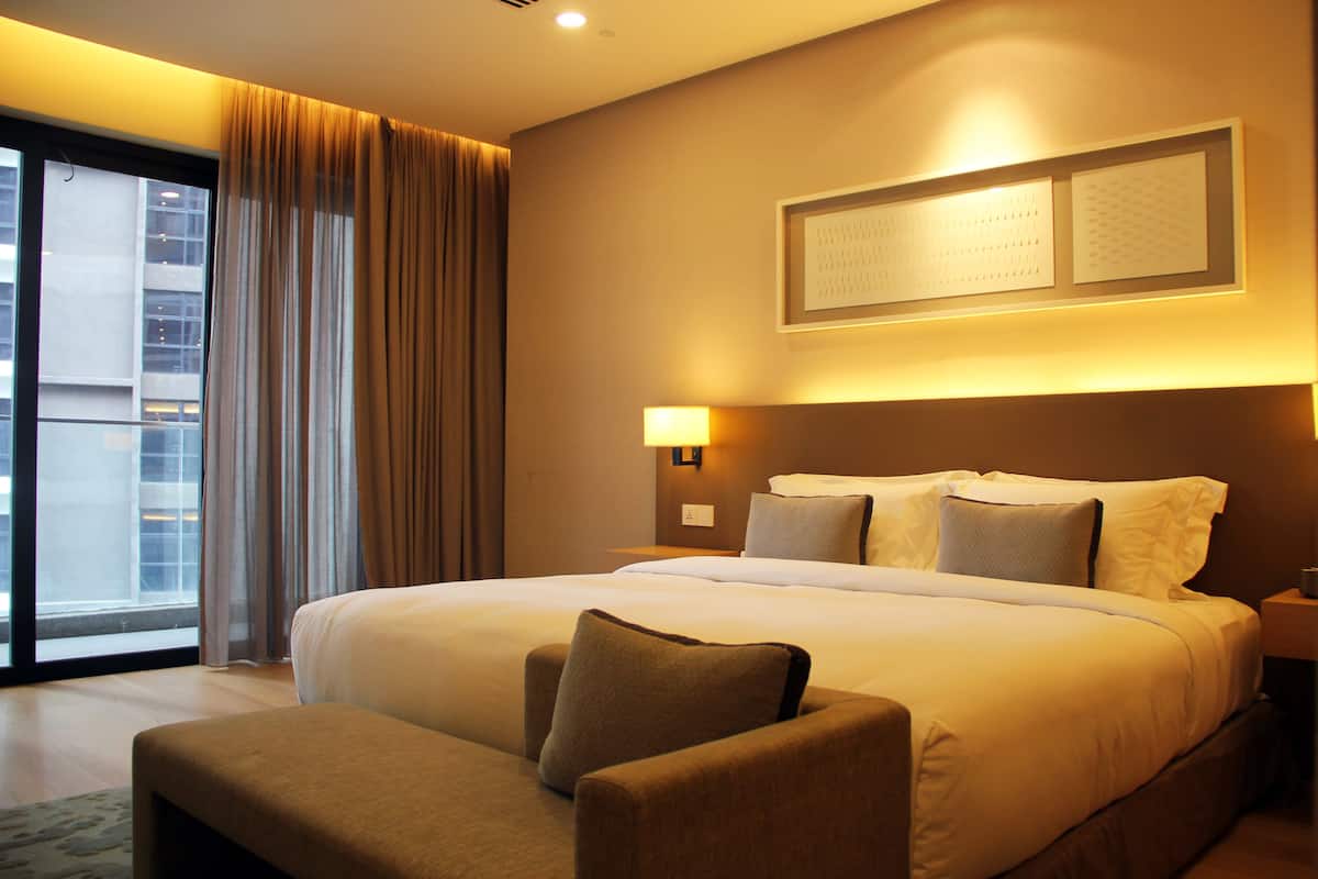Suite Prestige, 1 chambre | Coffre-fort, bureau, fer et planche à repasser, accès au Wi-Fi (inclus)